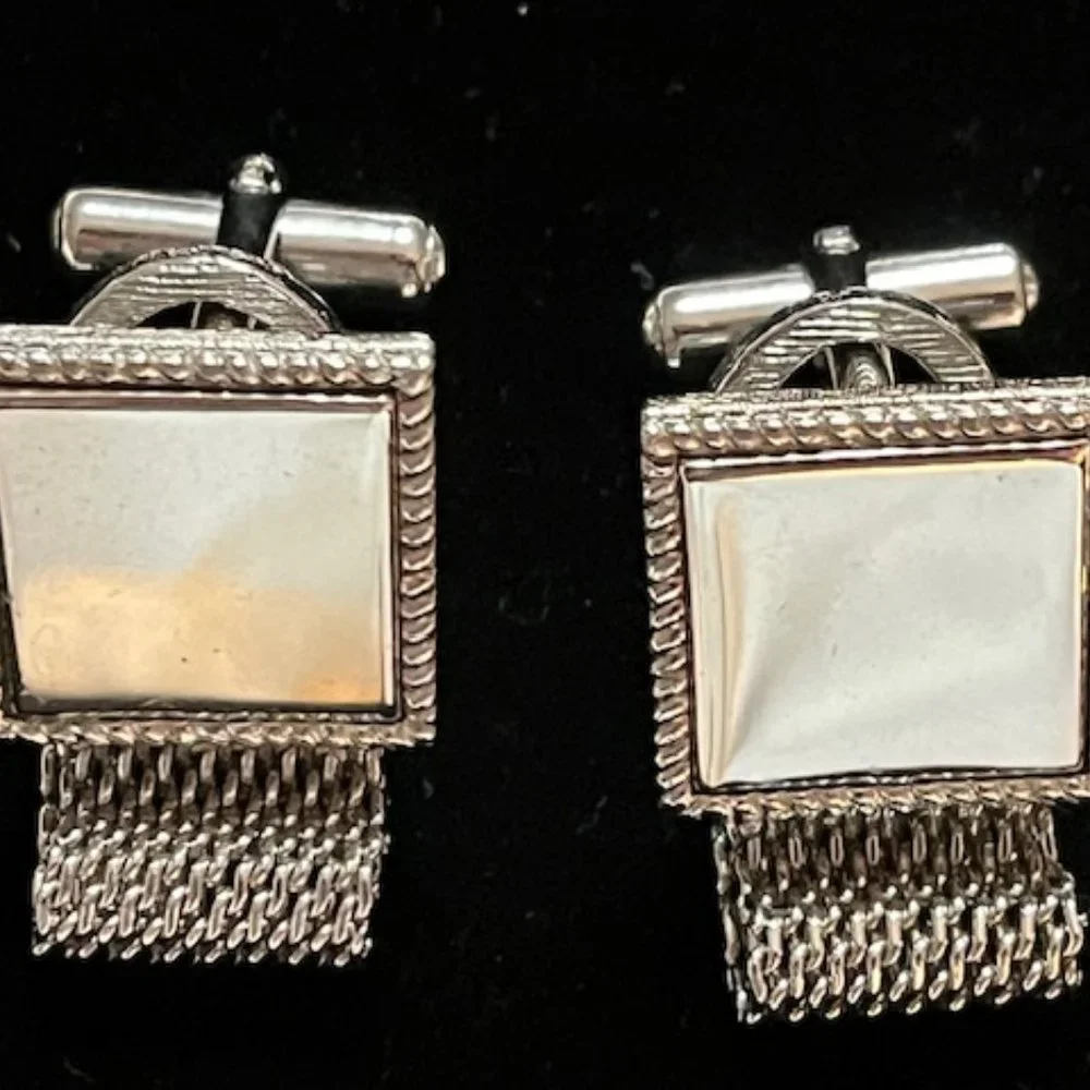 VTG Silver Tone Mesh Wrap Square Frame Flip Cufflinks Retro Gift